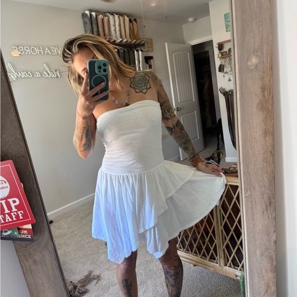 White Strapless Dress - Picture 2 of 6